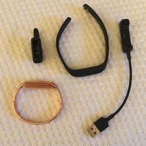 Fitbit Flex 2 accessories set- bangle, clip